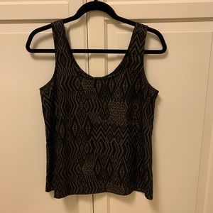 2/$15 Forever 21 patterned top✨